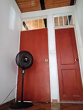 Snapshot of Sofia_Queen17 chatting on 12/01/24, 04:29 Sofia Queen17 online show from 12/01/24, 04:29