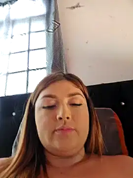 Snapshot of Sofia_Queen17 chatting on 12/14/24, 04:09 Sofia Queen17 online show from 12/14/24, 04:09