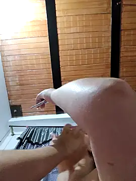 Snapshot of Sofia_Queen17 chatting on 12/31/24, 11:20 Sofia Queen17 online show from 12/31/24, 11:20