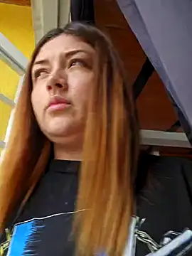 Snapshot of Sofia_Queen17 chatting on 02/14/25, 01:18 Sofia Queen17 online show from 02/14/25, 01:18