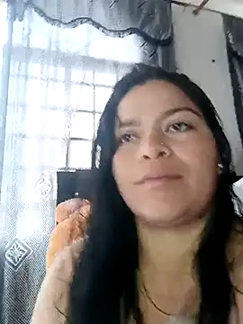 Snapshot of Sofia_Queen17 chatting on 03/08/25, 04:28 Sofia Queen17 online show from 03/08/25, 04:28