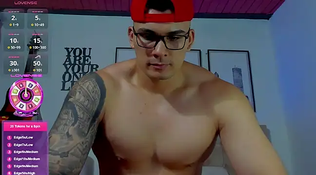 Snapshot of seancarreraa chatting on 03/08/25, 01:06 seancarreraa online show from 03/08/25, 01:06