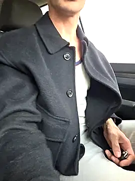 Zeefy online show from 04/11/26, 10:08