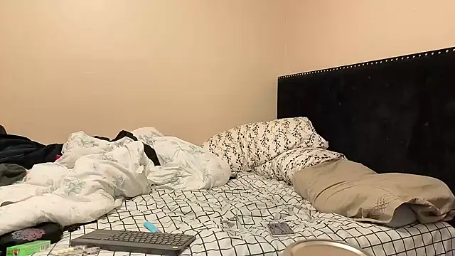 hailzeffn online show from 10/23/25, 07:18