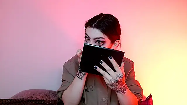 sophy rock online show from 11/19/25, 04:51