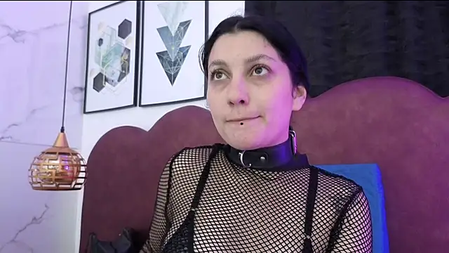 Snapshot of sophy_rock chatting on 05/08/26, 02:44 sophy rock online show from 05/08/26, 02:44