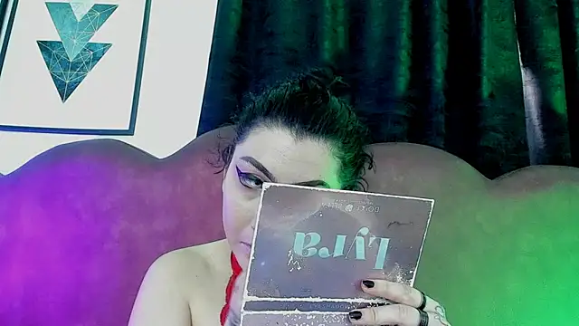 Snapshot of sophy_rock chatting on 06/02/26, 02:30 sophy rock online show from 06/02/26, 02:30