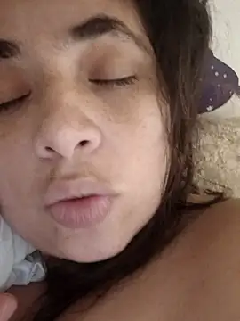 Snapshot of ladydeathz chatting on 11/14/25, 03:11 ladydeathz online show from 11/14/25, 03:11