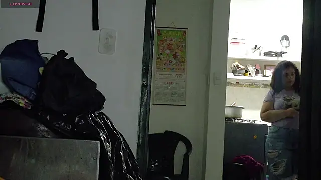 Snapshot of ladydeathz chatting on 03/29/26, 02:33 ladydeathz online show from 03/29/26, 02:33