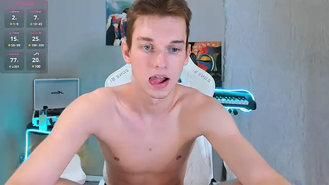 Snapshot of 4ever_dude chatting on 02/13/25, 12:43 4ever dude online show from 02/13/25, 12:43