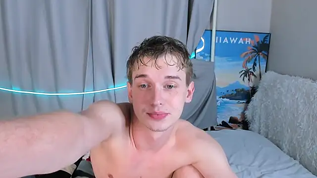 Snapshot of 4ever_dude chatting on 10/12/25, 12:26 4ever dude online show from 10/12/25, 12:26