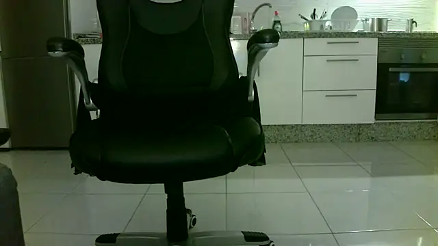 LaraReinaDelSol online show from 12/08/24, 08:58