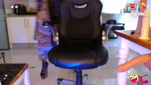 LaraReinaDelSol online show from 03/10/25, 01:54