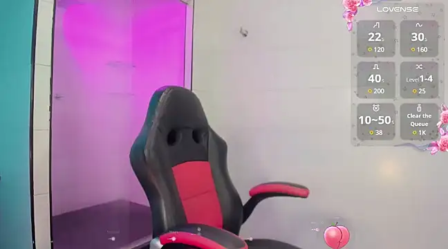 khiara moretti online show from 03/12/25, 07:28