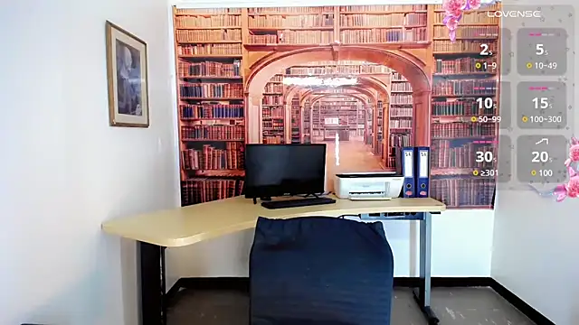 khiara moretti online show from 03/13/25, 07:28