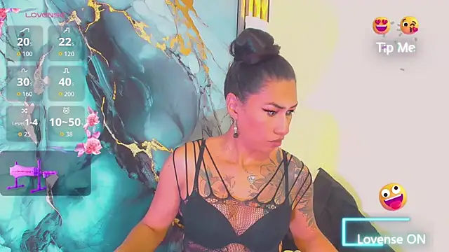 khiara moretti online show from 03/05/26, 12:01