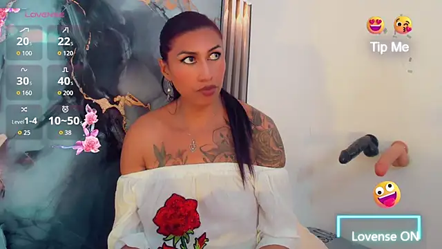 khiara moretti online show from 04/01/26, 01:41