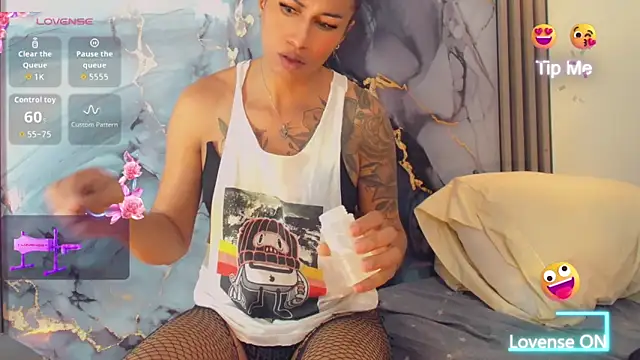 khiara moretti online show from 04/08/26, 11:43