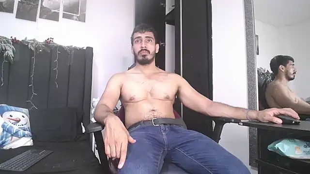 Snapshot of muscle_ares chatting on 12/05/24, 03:17 muscle ares online show from 12/05/24, 03:17