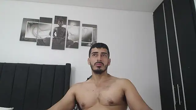 Snapshot of muscle_ares chatting on 01/21/25, 12:07 muscle ares online show from 01/21/25, 12:07