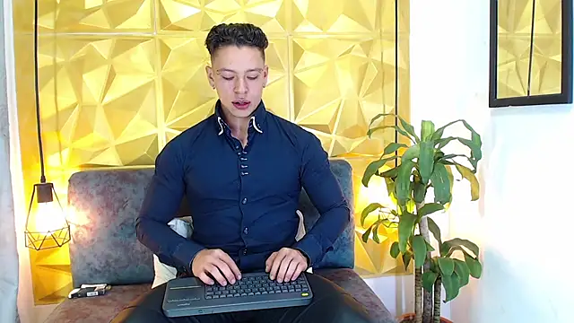 Snapshot of Baxter_Dex chatting on 12/08/24, 06:11 Baxter Dex online show from 12/08/24, 06:11