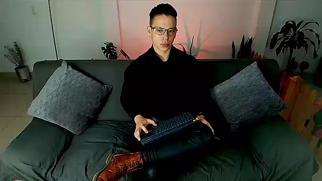 Snapshot of Baxter_Dex chatting on 02/11/25, 04:01 Baxter Dex online show from 02/11/25, 04:01