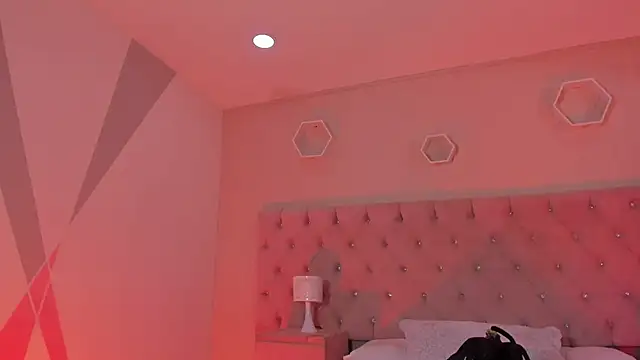 Agathaargent  online show from 12/22/25, 07:49