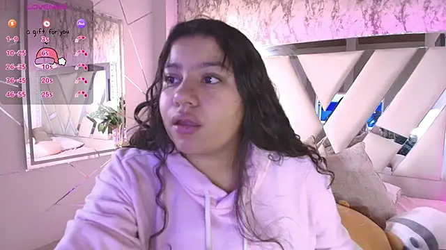 Snapshot of Miaa_Smiith1 chatting on 12/13/24, 11:45 Miaa Smiith1 online show from 12/13/24, 11:45