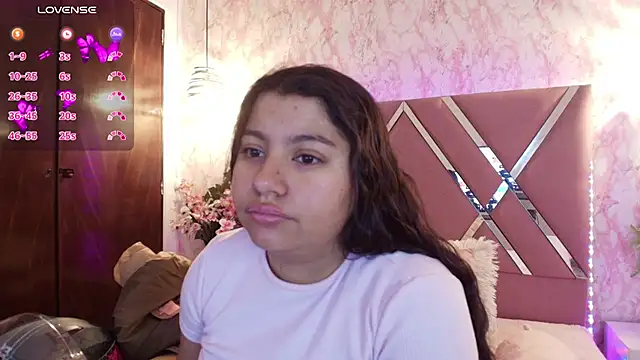 Snapshot of Miaa_Smiith1 chatting on 03/07/25, 12:12 Miaa Smiith1 online show from 03/07/25, 12:12