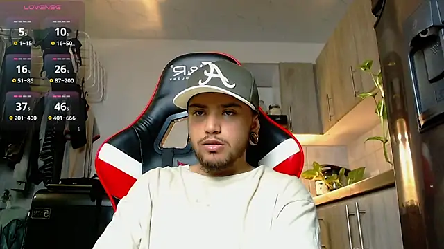 ftmphilip  online show from 11/20/25, 12:11