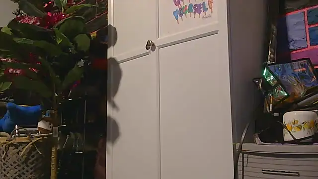 watermellonpussy online show from 11/16/25, 01:44