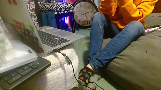 watermellonpussy online show from 03/17/26, 11:52