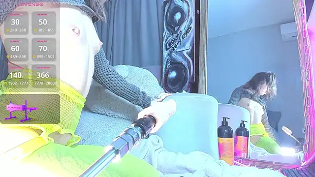 Jackie Swann online show from 10/24/25, 03:58