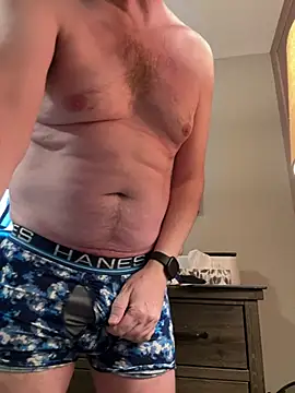 lucasbradley15 online show from 12/25/24, 04:54