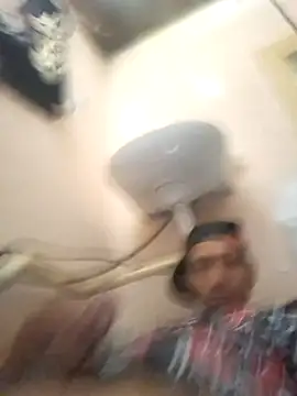 Snapshot of fkoito chatting on 10/16/25, 03:24 fkoito online show from 10/16/25, 03:24