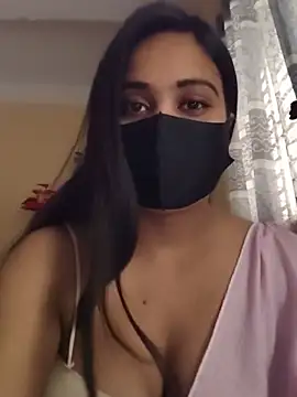 Snapshot of SimaRoy- chatting on 10/06/25, 01:14 SimaRoy- online show from 10/06/25, 01:14