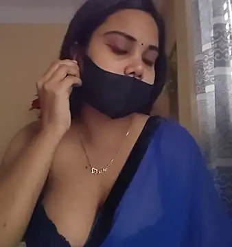 Snapshot of SimaRoy- chatting on 10/20/25, 01:17 SimaRoy- online show from 10/20/25, 01:17