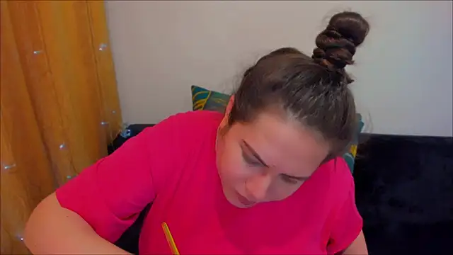 Snapshot of _madalexa_ chatting on 12/14/24, 02:31 madalexa online show from 12/14/24, 02:31