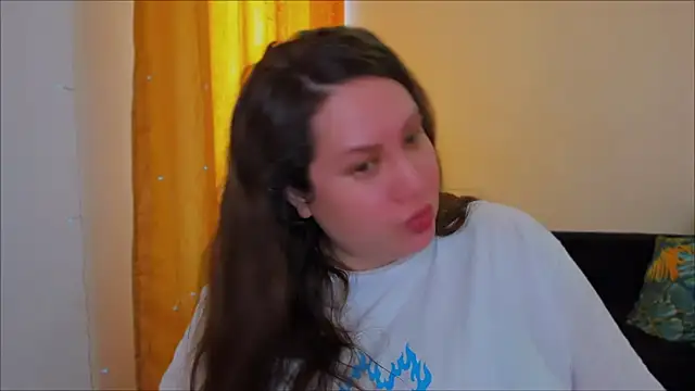 Snapshot of _madalexa_ chatting on 02/21/25, 08:29 madalexa online show from 02/21/25, 08:29