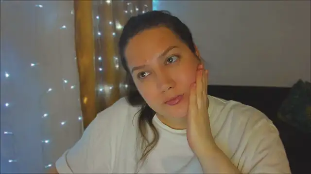 Snapshot of _madalexa_ chatting on 09/19/25, 10:43 madalexa online show from 09/19/25, 10:43