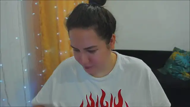 Snapshot of _madalexa_ chatting on 10/03/25, 01:52 madalexa online show from 10/03/25, 01:52