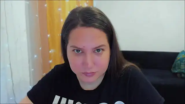 Snapshot of _madalexa_ chatting on 10/14/25, 01:34 madalexa online show from 10/14/25, 01:34