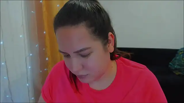 Snapshot of _madalexa_ chatting on 10/17/25, 05:26 madalexa online show from 10/17/25, 05:26