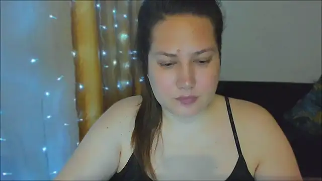 Snapshot of _madalexa_ chatting on 10/28/25, 10:34 madalexa online show from 10/28/25, 10:34