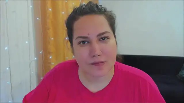 Snapshot of _madalexa_ chatting on 11/10/25, 12:15 madalexa online show from 11/10/25, 12:15