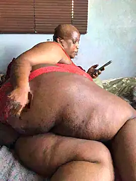 Snapshot of sotho_ssbbw chatting on 05/21/26, 12:45 sotho ssbbw online show from 05/21/26, 12:45