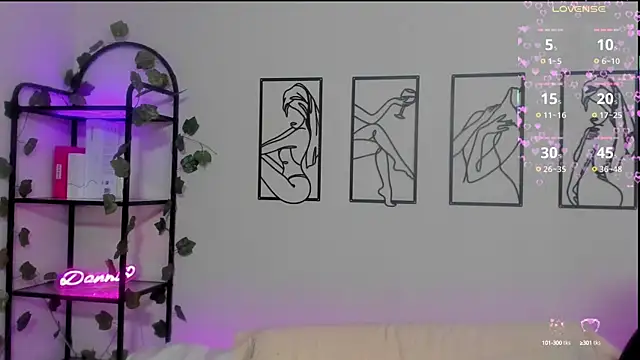 Megan Rodrigo online show from 03/17/25, 07:04