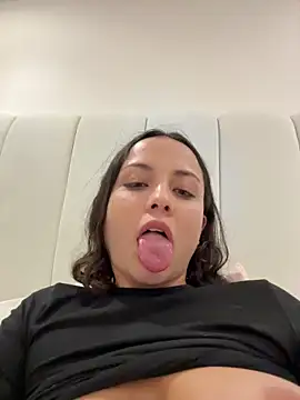 Megan Rodrigo online show from 06/04/26, 02:39