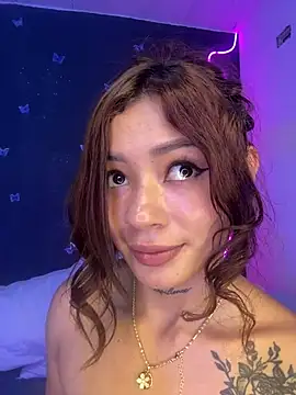 Snapshot of Roxanne_08 chatting on 02/16/25, 09:59 Roxanne 08 online show from 02/16/25, 09:59