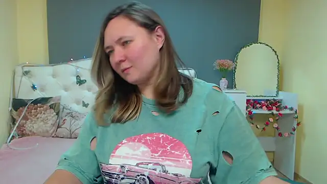 SallyVerda online show from 04/21/26, 01:42